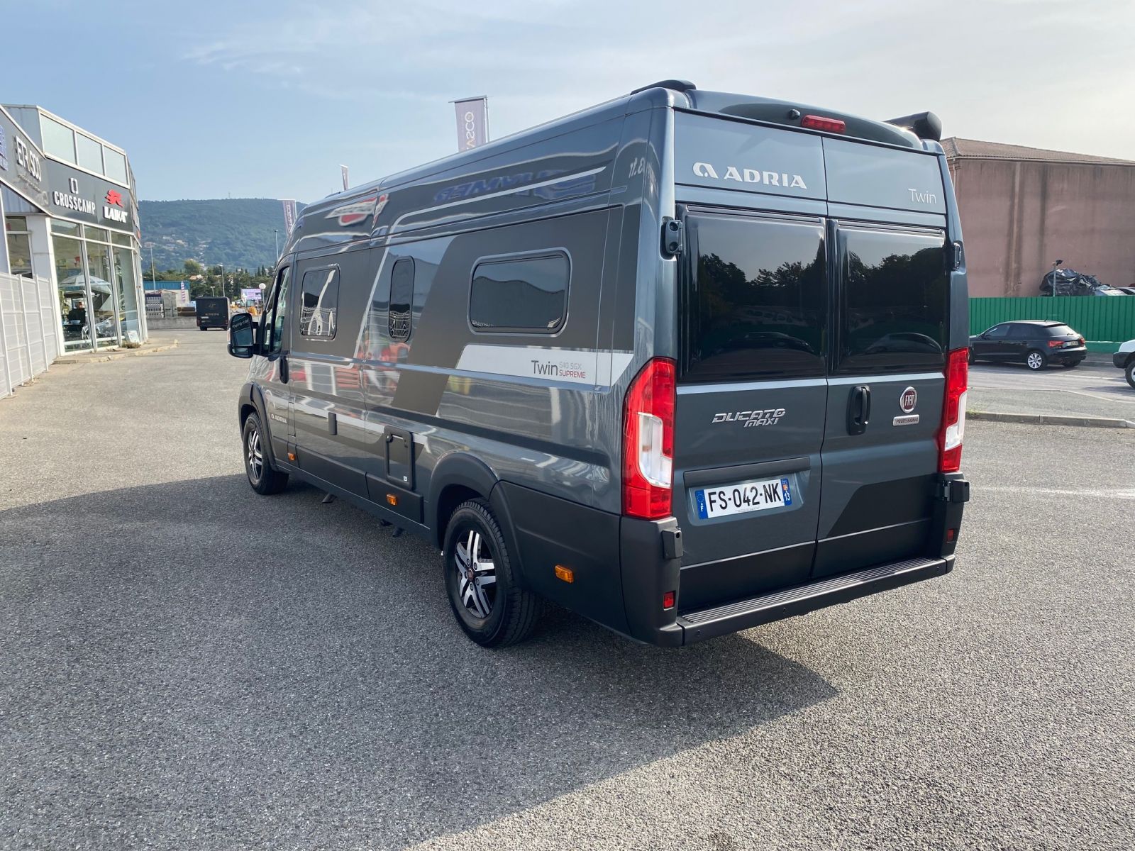 ADRIA TWIN SUPREME 640 SGX Bouillard Draguignan